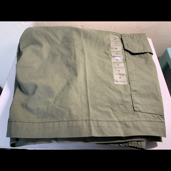 Free Assembly Men's E-Waist Cargo Shorts - Picture 6 of 8
